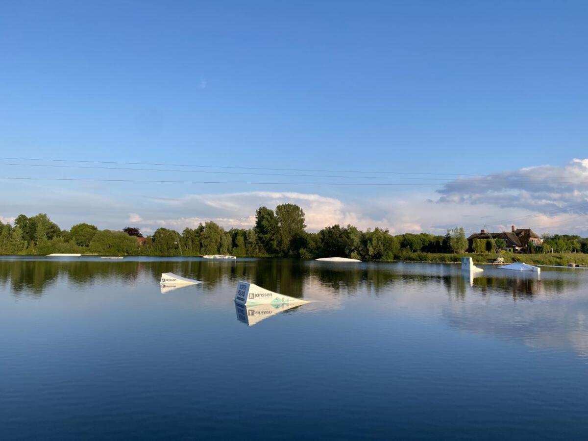 Ferienhaus Ella Am See Aurich Buitenkant foto