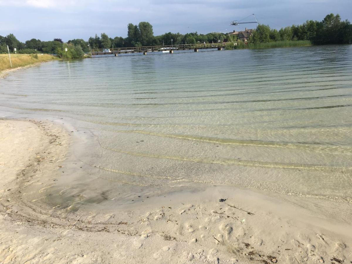 Ferienhaus Ella Am See Aurich Buitenkant foto